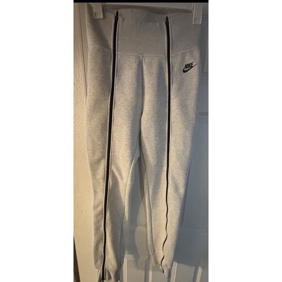 Nike Women's Tech Fleece High-Waisted Slim Zip Pants Light Grey/Black Size M - Picture 3 of 16